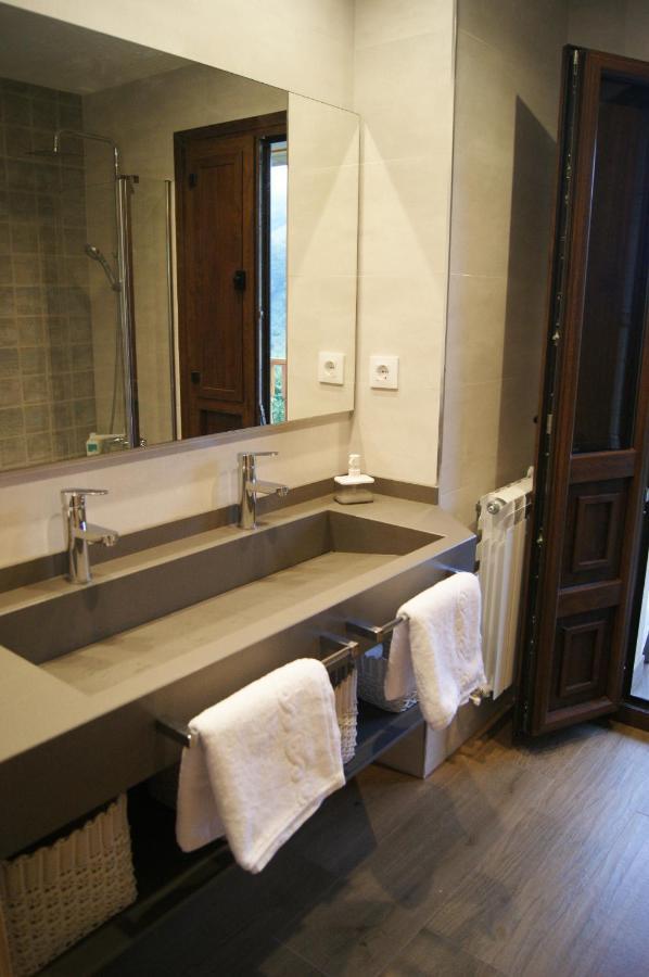 Apartamentos Rurales Penon Blanco Penerudes ภายนอก รูปภาพ