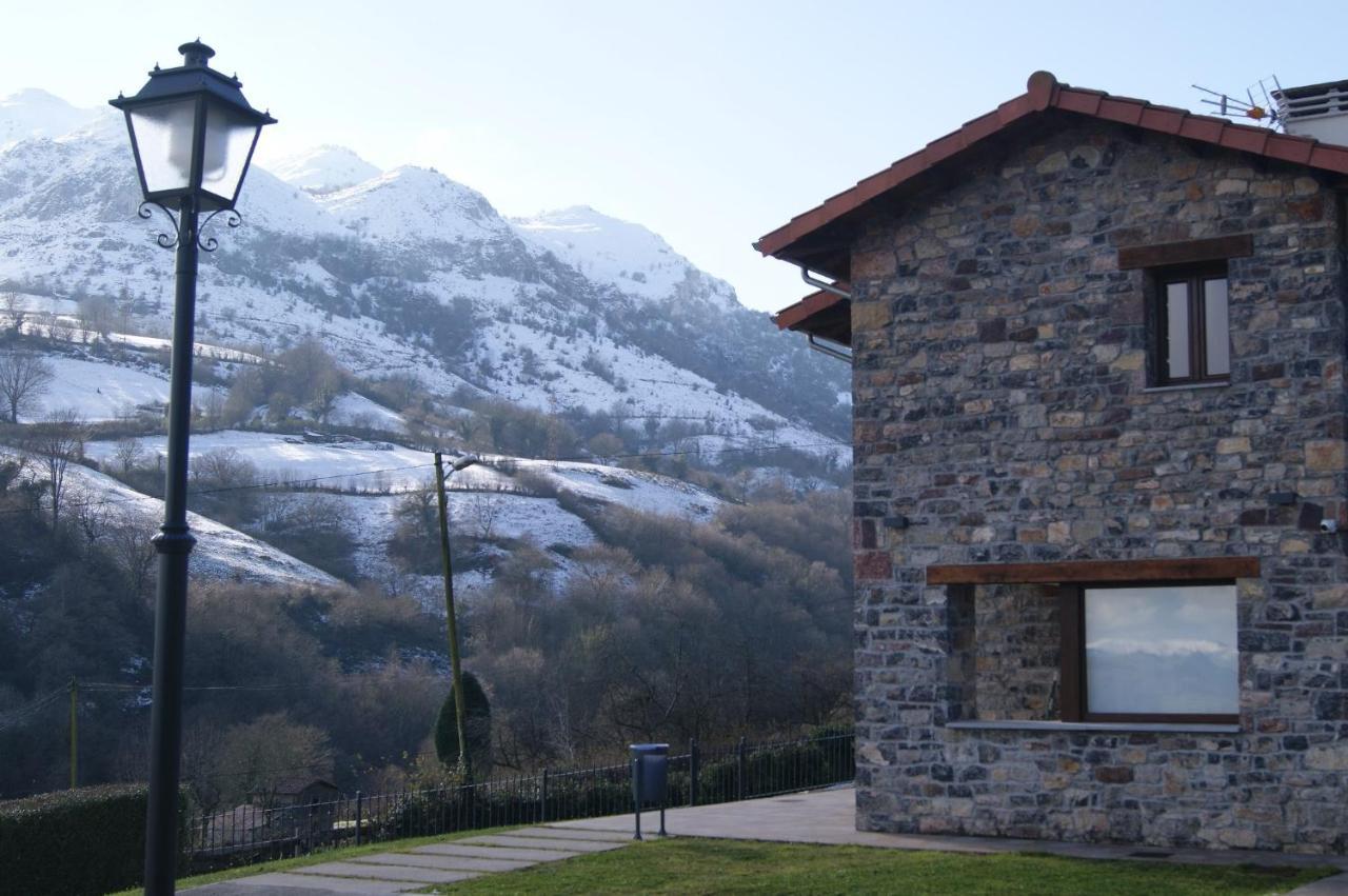 Apartamentos Rurales Penon Blanco Penerudes ภายนอก รูปภาพ