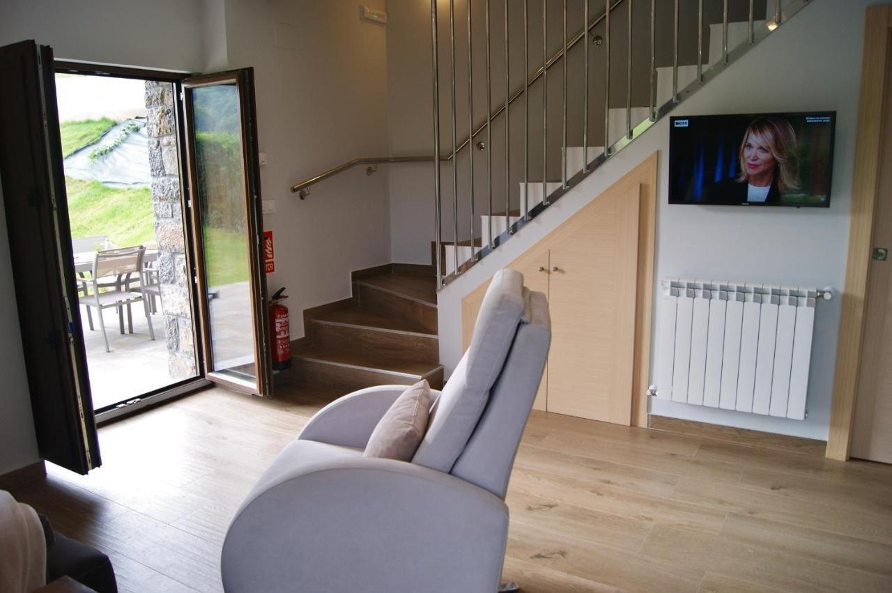 Apartamentos Rurales Penon Blanco Penerudes ภายนอก รูปภาพ