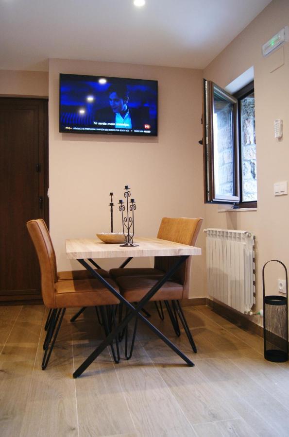 Apartamentos Rurales Penon Blanco Penerudes ภายนอก รูปภาพ