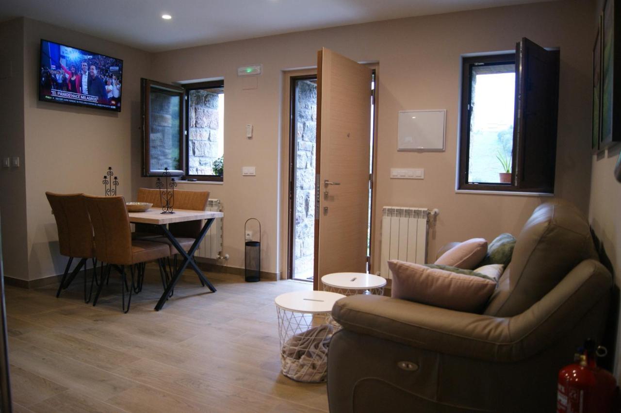 Apartamentos Rurales Penon Blanco Penerudes ภายนอก รูปภาพ